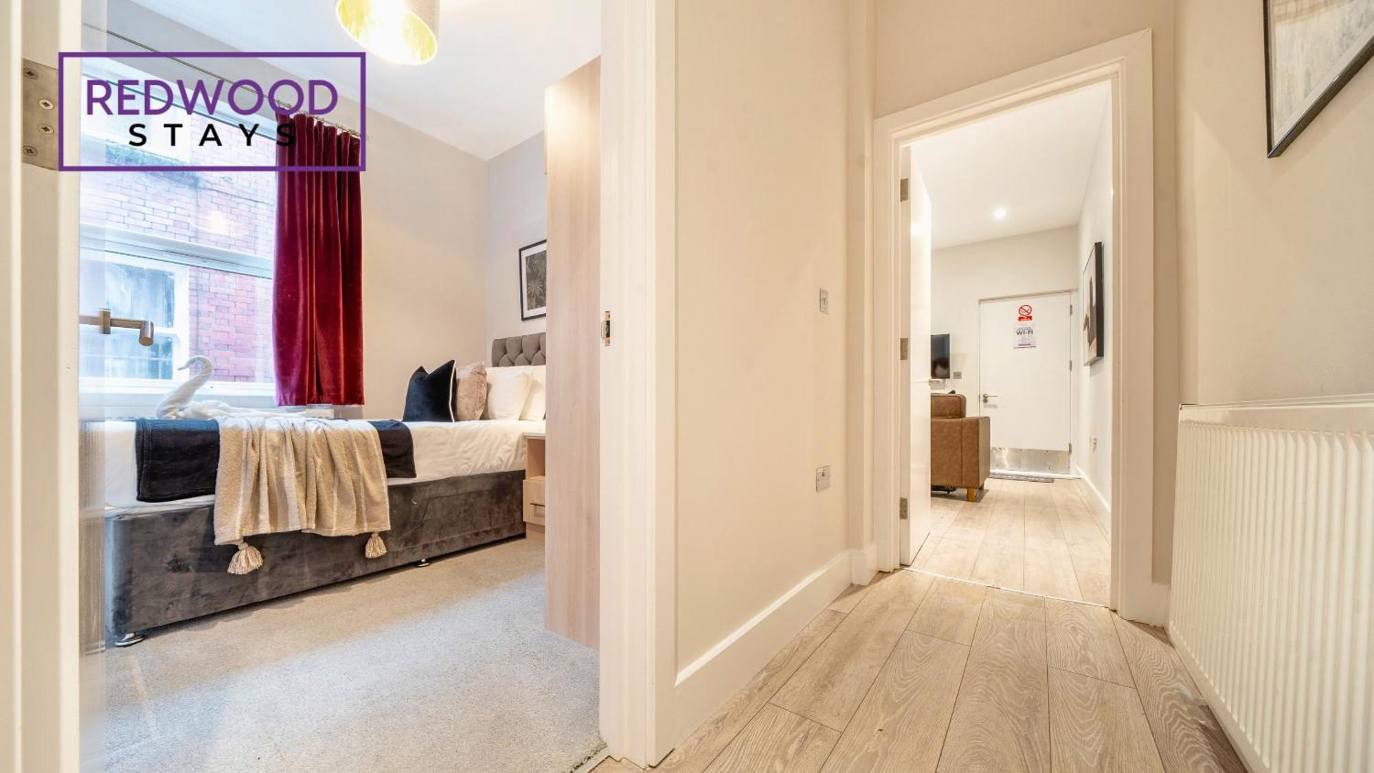 Newly Refurbished Everest Lodge Serviced Apartments For Contractors & Families, Free Wifi & Netflix By Redwood Stays Farnborough  Zewnętrze zdjęcie