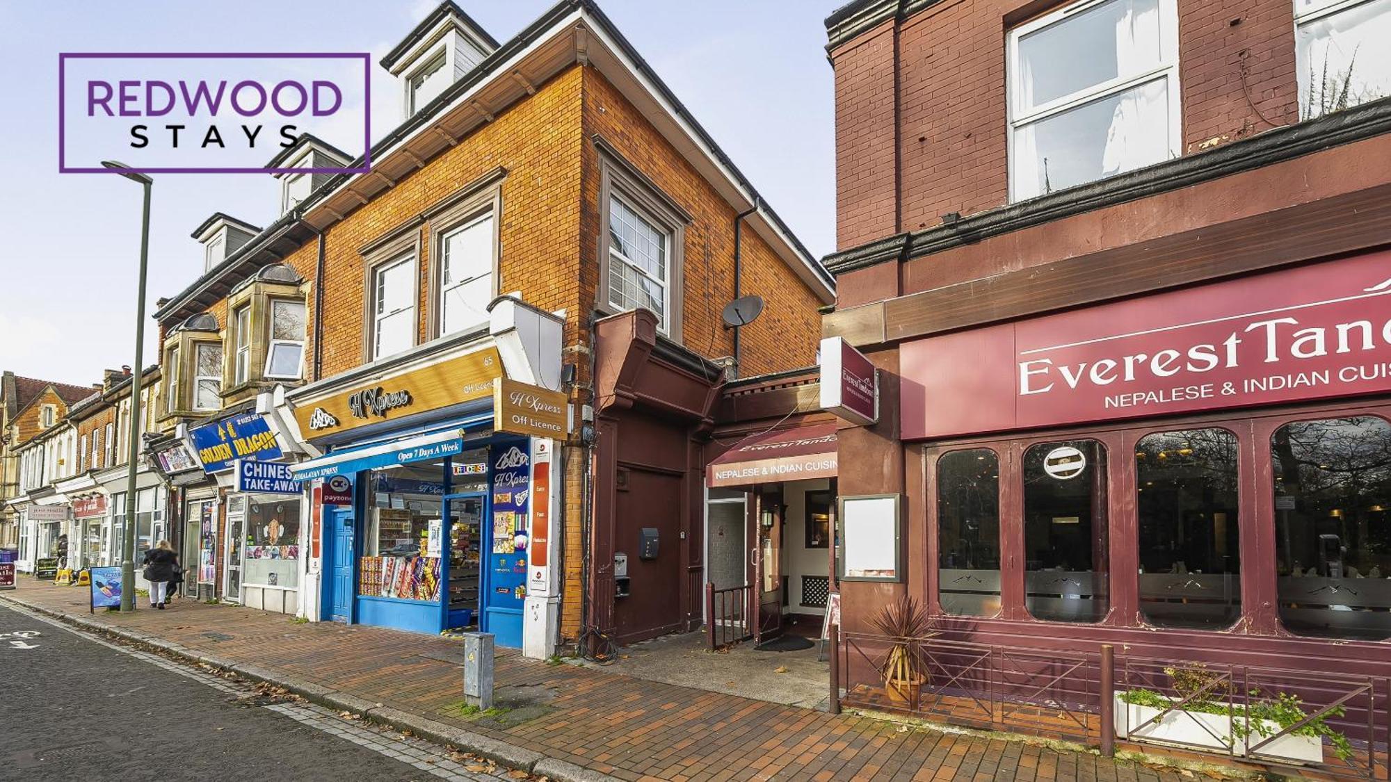 Newly Refurbished Everest Lodge Serviced Apartments For Contractors & Families, Free Wifi & Netflix By Redwood Stays Farnborough  Zewnętrze zdjęcie